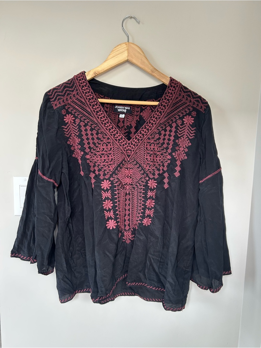 Johnny Was silk V-Neck Embroidered Tunic Top - Pink Stitching